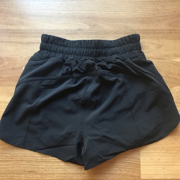 ✨SOLD✨Lululemon Track That Shorts 3” High Rise - Picture 3 of 3